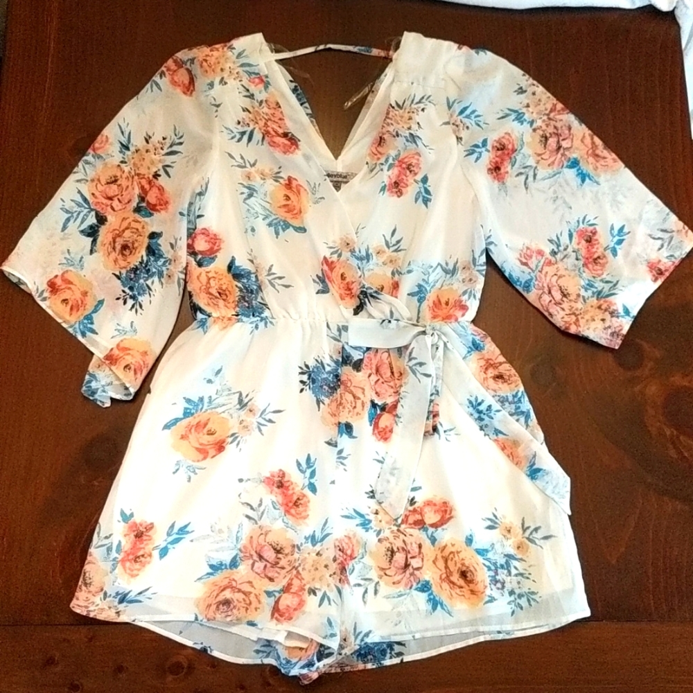 NWT, Brand: Baileyblue, white with flowers shorts romper, Size: M